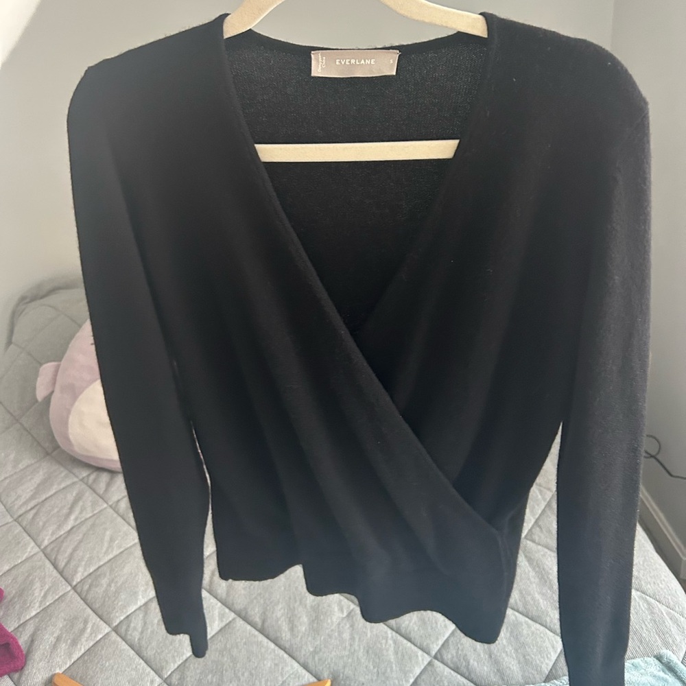 Everlane 100% Cashmere Sweater
